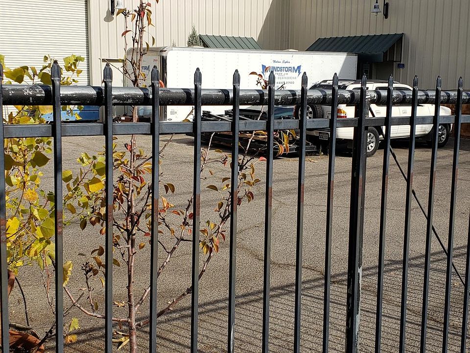 2nd image of 4655 Traffic Way