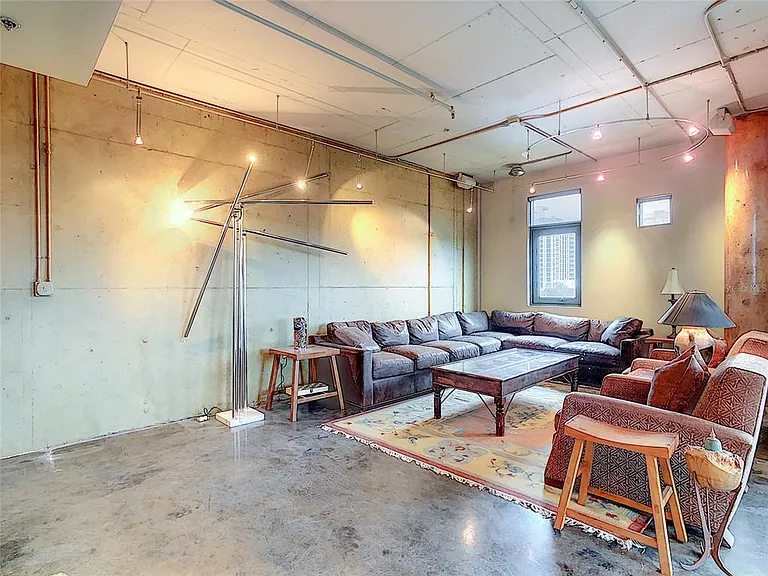 10 N Summerlin Ave #30 — Photo 4
