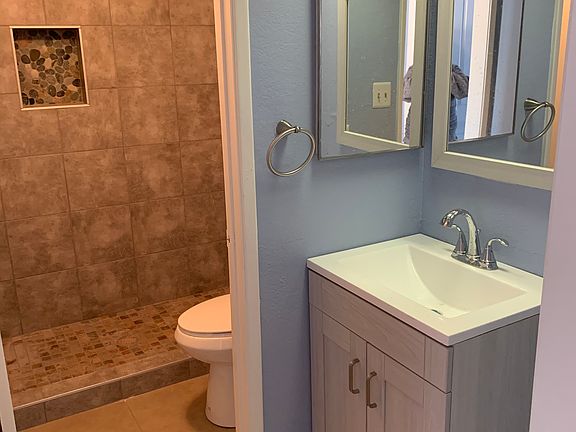 5th image of 6610 S 42nd Pl