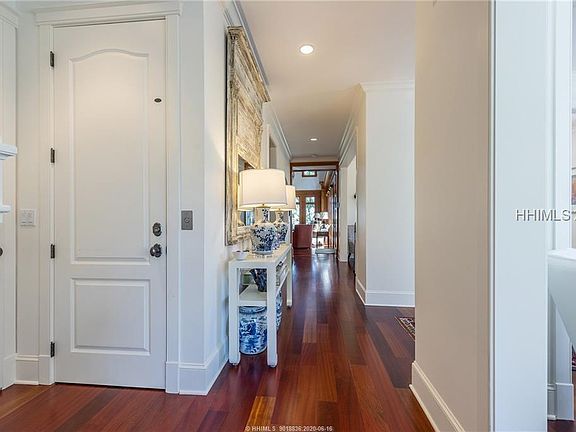 5th image of 13 Indian Hill Ln
