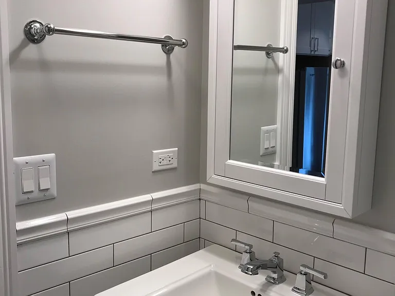 1748 N Wolcott Ave #G — Photo 12