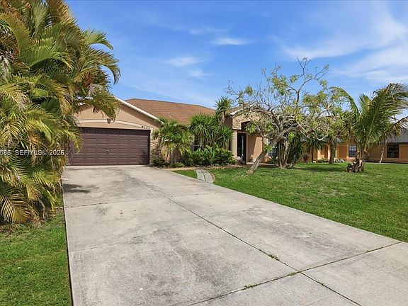2nd image of 403 SW 28th Pl