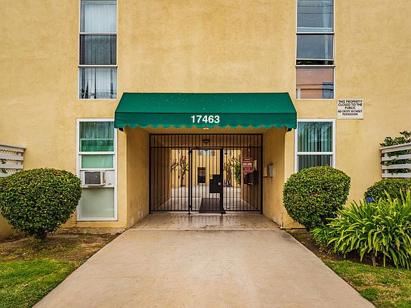 2nd image of 17463 Vanowen St APT 12