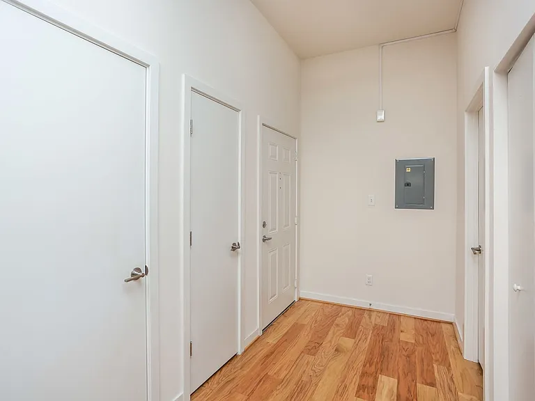 For Rent: Downtown Elegance at 605 Park Ave Your Urban Haven Awaits! — Photo 29