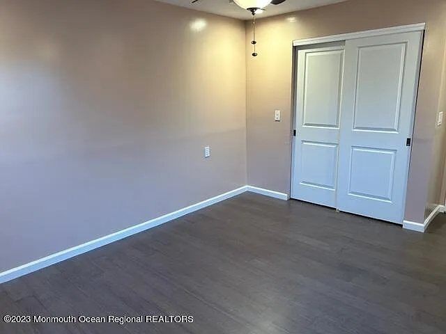 403 Cedar Ave — Photo 18