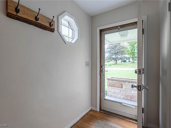 5th image of 12933 Sunset Cir NW