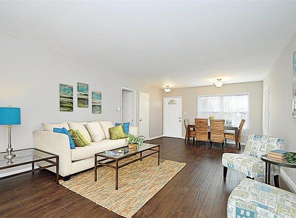 3rd image of 5539 W 135th St