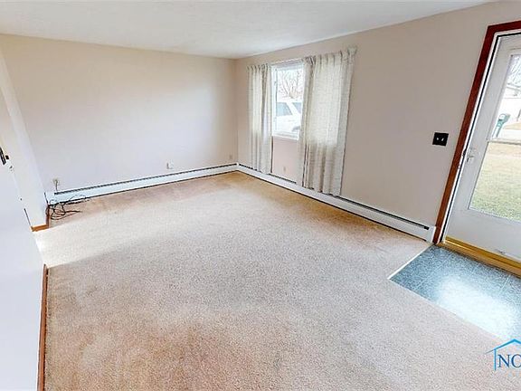 4th image of 1065 Millbrook Dr