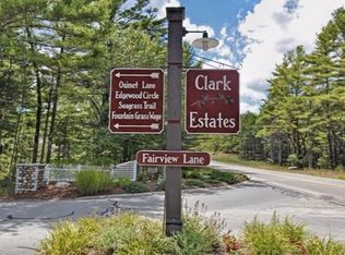 10 Edgewood Cir, Plymouth, MA 02360