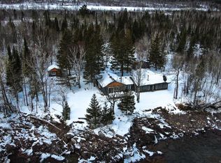 422 Old North Shore Rd, Two Harbors, MN 55616