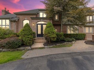 18401 Fox Hollow Ct, Northville, MI 48168 | MLS #25045525 | Zillow