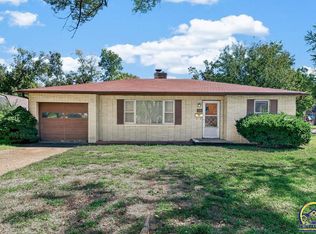 336 SW Broadmoor Ave, Topeka, KS 66606