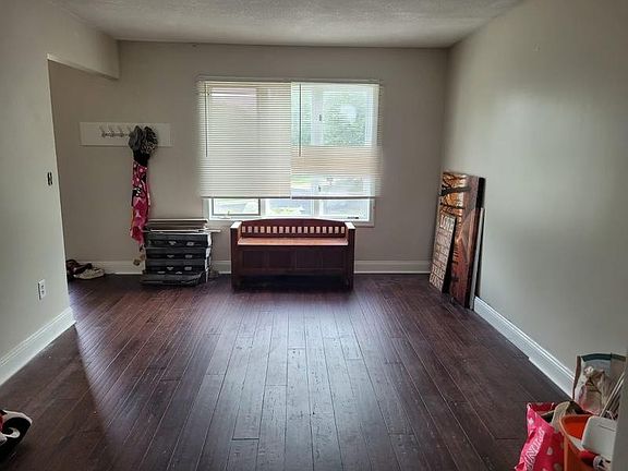 5th image of 1724 Rushmore Dr