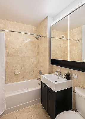 5th image of 63 Wall St APT 615