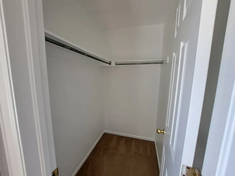 Second bedroom_walk in closet