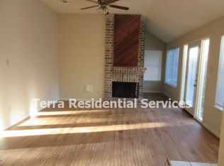 8430 Lake Crystal Dr, Houston, TX 77095