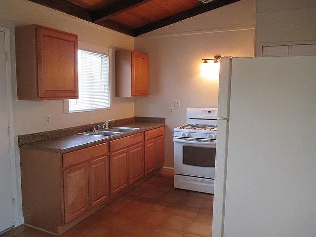 4455 Pacific St #8 — Photo 5