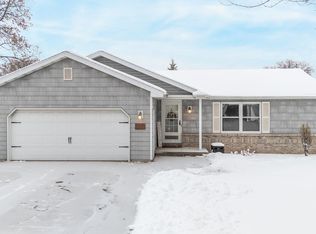 3248 S Blue Spruce Ln, Appleton, WI 54915