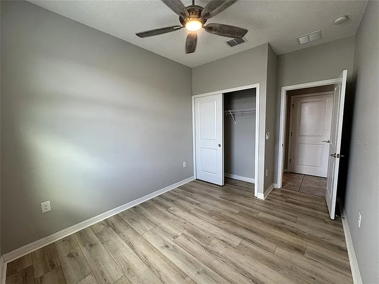 16042 Micelli Dr — Photo 16