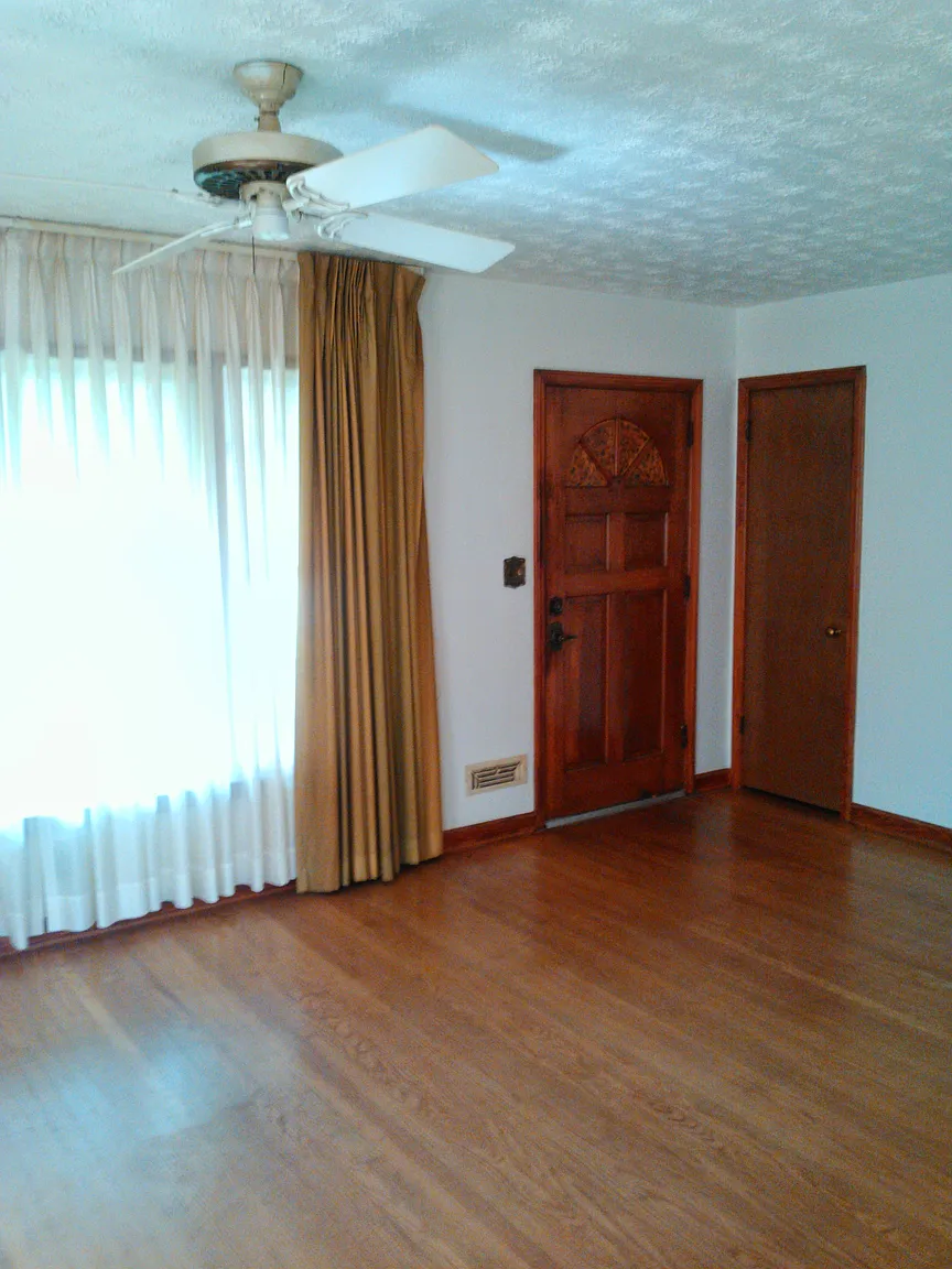 4505 Louane Way photo 1