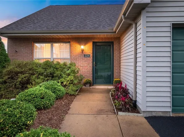 228 Saddlebrook Dr, Indiana, PA 15701