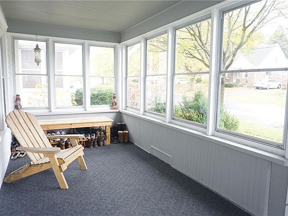 2nd image of 449 S Collingwood Ave