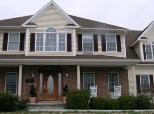 16 Whipporwill Dr, Shelton, CT 06484