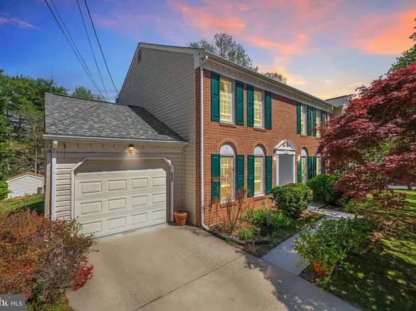 11917 Reynolds Ave, Potomac, MD 20854