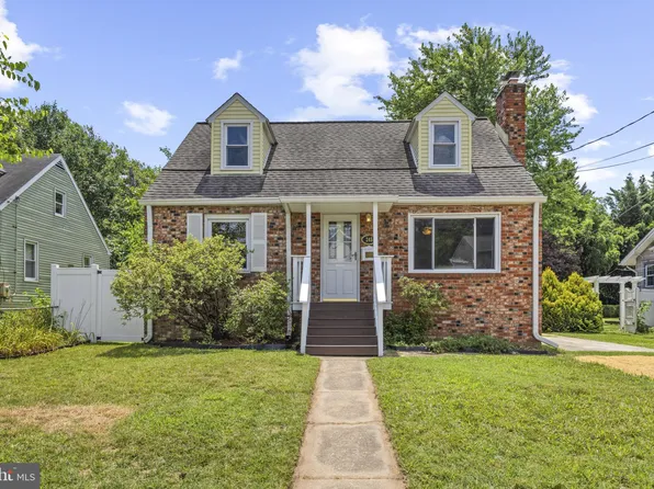 245 Carvel Rd, Pasadena, MD 21122