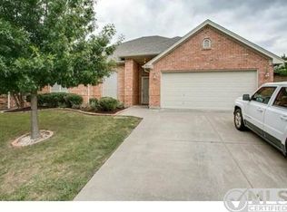 8003 Peregrine Trl, Arlington, TX 76001