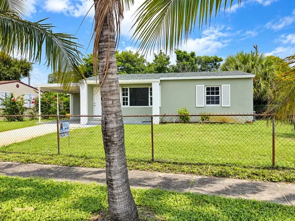 330 W 29th St, Riviera Beach, FL 33404