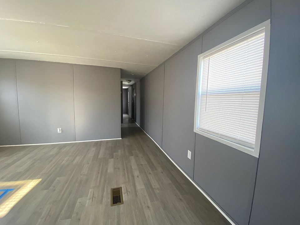 2nd image of 36 2nd St #36