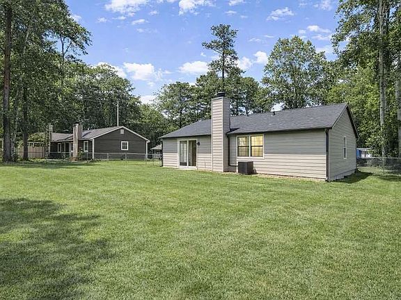 5th image of 380 Independence Dr