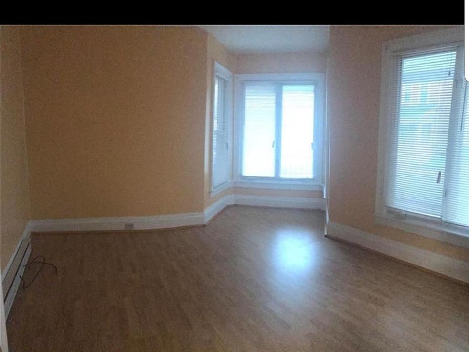 2nd image of 133 Market St #A