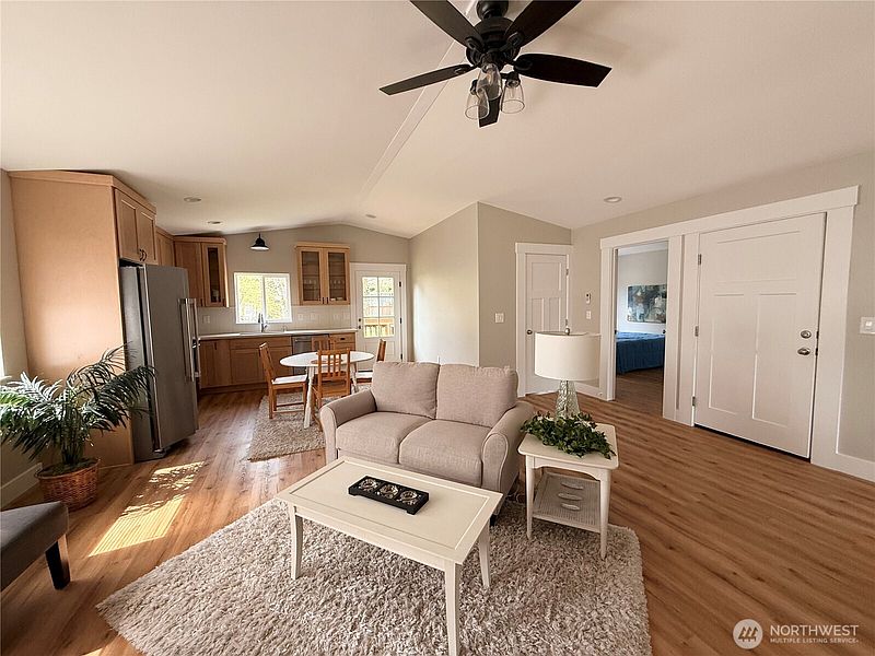 2nd image of 331 Olympic View NE