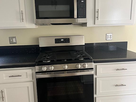 4th image of 12424 Ramona Ave APT B