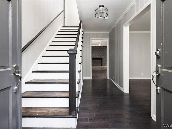 5th image of 1328 Montclair Cir