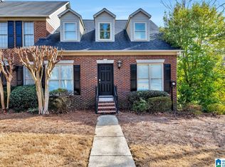 125 Meadow Croft Cir, Birmingham, AL 35242