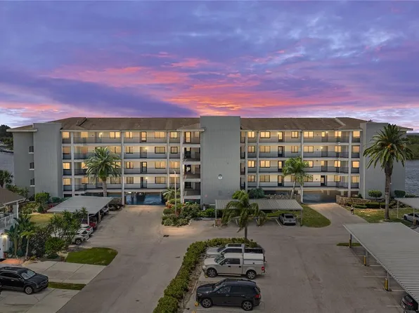 8150 Brent St APT 725, Port Richey, FL 34668
