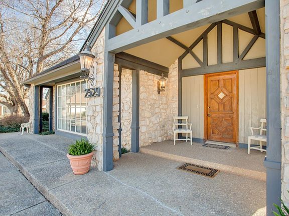 5th image of 2529 Homestead Rd