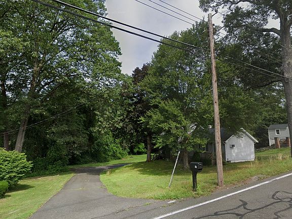 5th image of 17 Berkshire Ave