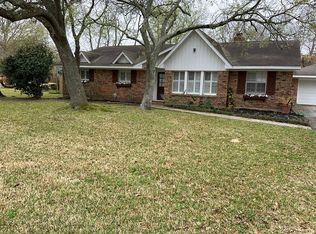311 Bayou View Dr, Seabrook, TX 77586