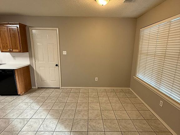 5th image of 141-145 Northridge Dr E #141