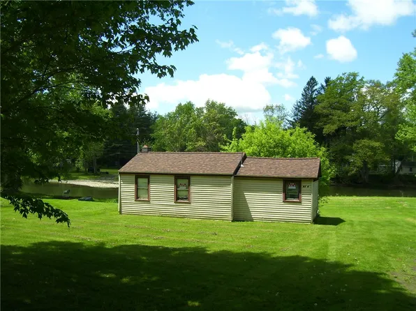 6346 State Highway 79, Chenango Forks, NY 13746