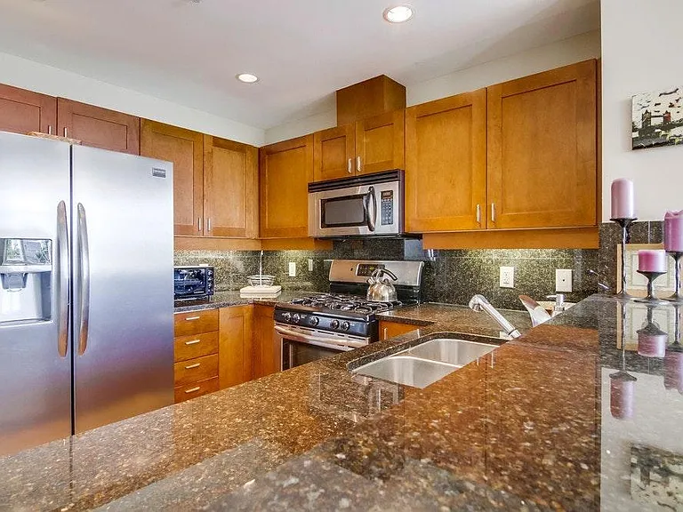 475 Redwood St #404 — Photo 5