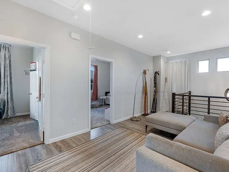 7224 Bayhill Ln — Photo 24