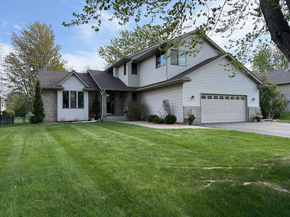 1st image of 9828 Greenspruce Ave N
