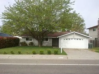 6017 Hillsdale Blvd photo 1