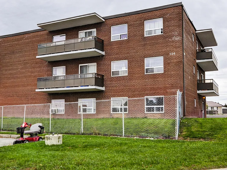 506 Danforth Rd — Photo 18