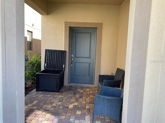 3rd image of 5561 Misty Oak Cir